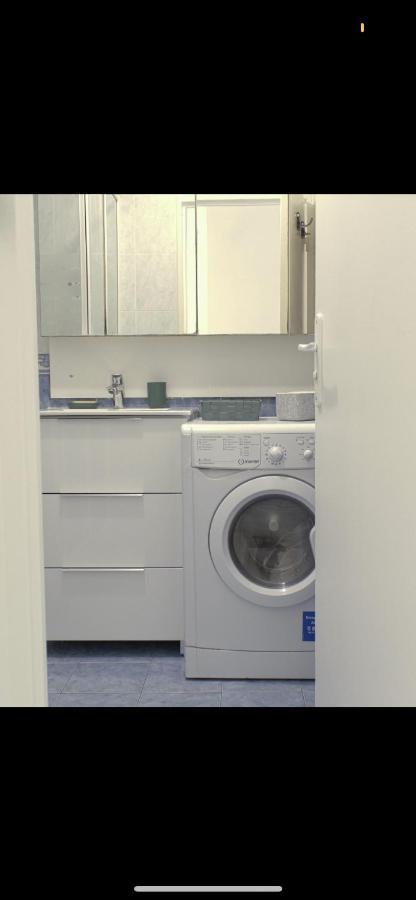 Se: 13A Rue Des Touleuses Pourpre Bed & Breakfast Cergy Bagian luar foto