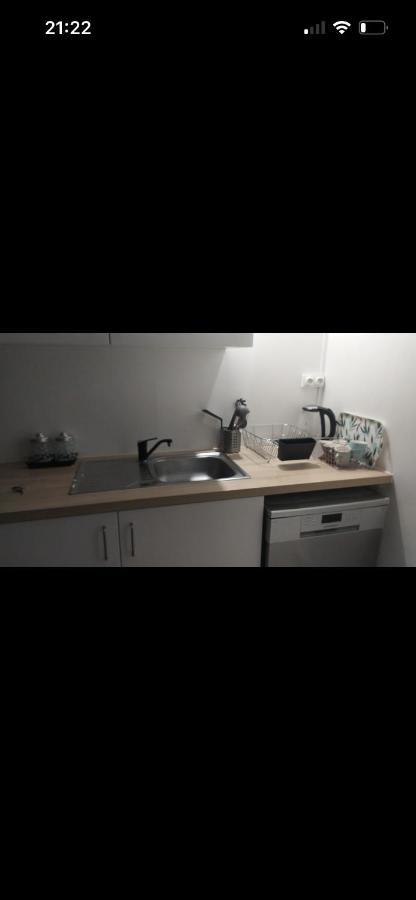 Se: 13A Rue Des Touleuses Pourpre Bed & Breakfast Cergy Bagian luar foto